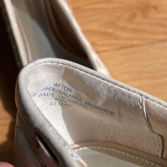 Wedding champagne kitten heels size 8 - Picture 3 of 5